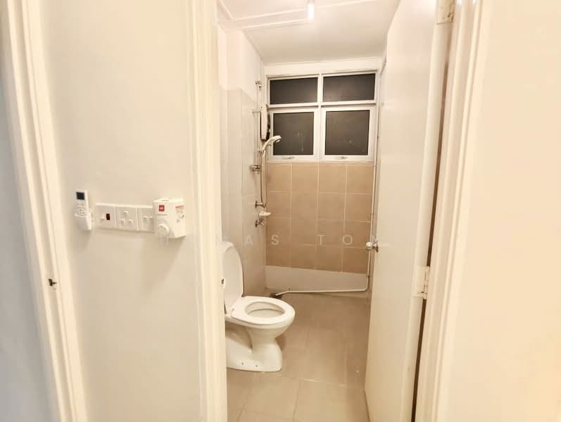 Pangsapuri untuk Disewa di Residensi Bintawa Riverfront (PR1MA @ Bintawa Riverfront) - Thomas Tong - Bathroom - PropertyGuru.com.my