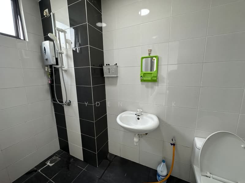Kediaman Servis untuk Disewa di Silk Sky - Jayden Chik - Bathroom - PropertyGuru.com.my