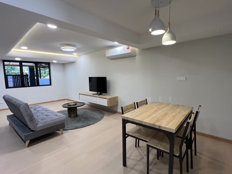 2-storey Terraced House for Rent in Taman Bachang Baru (Bachang) - Geoffery Wee - Living Room - PropertyGuru.com.my