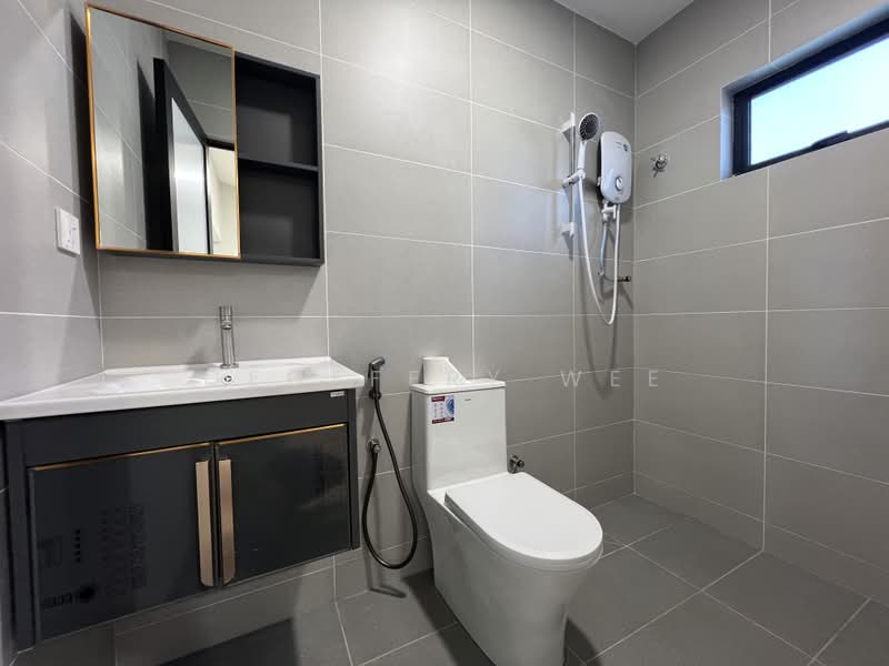 2-storey Terraced House for Rent in Taman Bachang Baru (Bachang) - Geoffery Wee - Bathroom - PropertyGuru.com.my