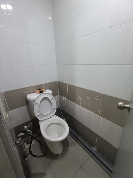 Shop / Office for Rent in Petaling Jaya (Selangor) - Karen Ang - Bathroom - PropertyGuru.com.my