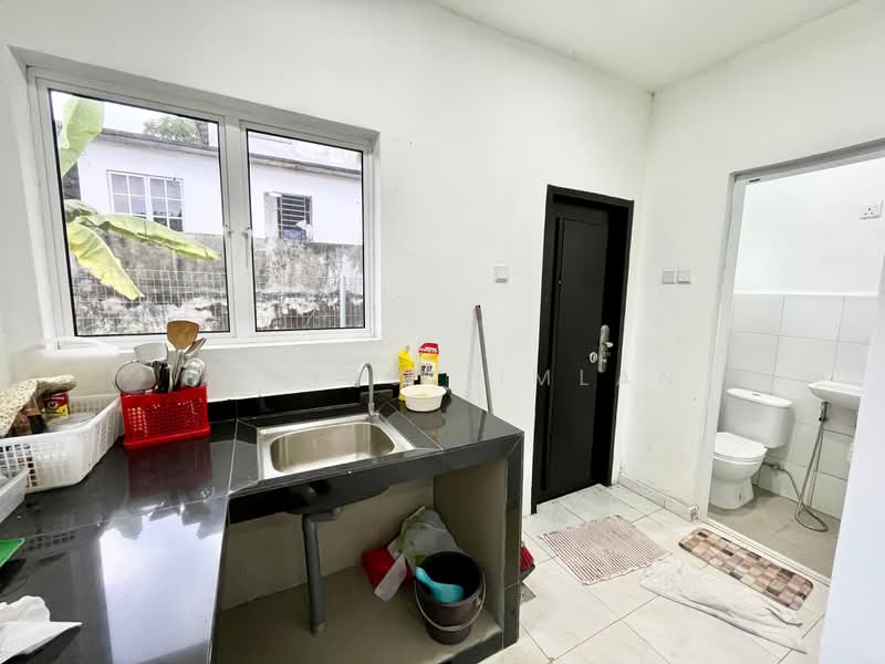 2-storey Terraced House for Sale in Taman Kota Masai (Pasir Gudang) - Fakhrul Imlan - Kitchen - PropertyGuru.com.my