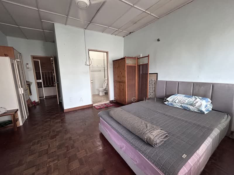 2-storey Terraced House for Sale in SS2 (Petaling Jaya) - Leanne Chia - Bedroom - PropertyGuru.com.my