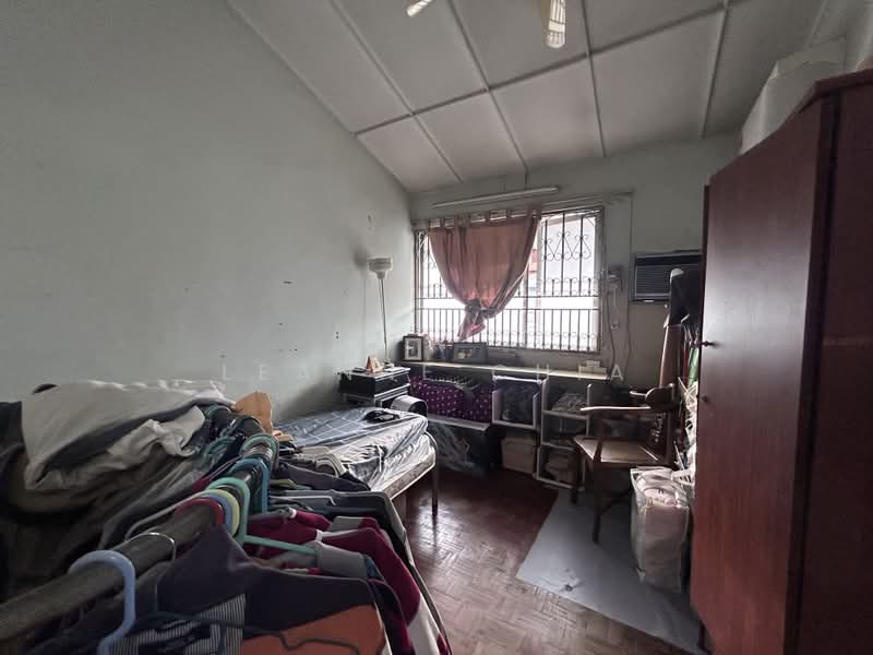 2-storey Terraced House for Sale in SS2 (Petaling Jaya) - Leanne Chia - Bedroom - PropertyGuru.com.my