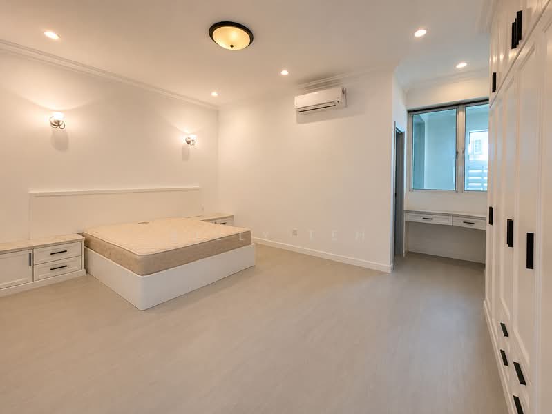 Kondominium untuk Dijual di Gurney Beach Resort - Billy Teh - PropertyGuru.com.my