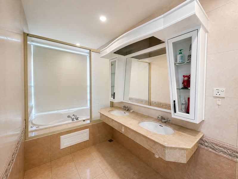 Kondominium untuk Dijual di Gurney Beach Resort - Billy Teh - PropertyGuru.com.my