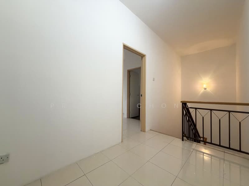 Rumah Teres 1.5-Tingkat untuk Dijual di Taman Sejahtera (Kampar) - Presley Chong - Upstair Common Area - PropertyGuru.com.my