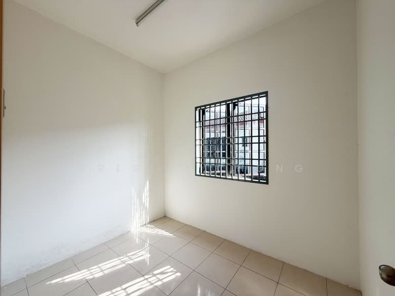 Rumah Teres 1.5-Tingkat untuk Dijual di Taman Sejahtera (Kampar) - Presley Chong - Bedroom 3 - PropertyGuru.com.my