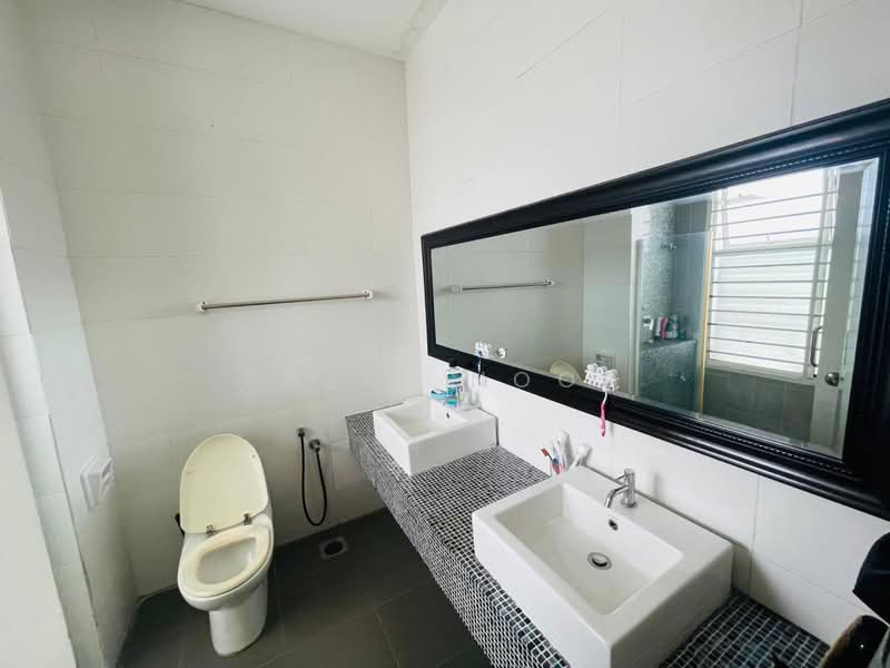2-storey Terraced House for Sale in Denai Alam (Shah Alam) - Fazie Noor - Bathroom - PropertyGuru.com.my