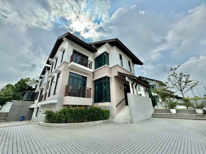 Bungalow House untuk Dijual di Bukit Jelutong (Shah Alam) - SITI KHAIRIYAH JAAFAR - PropertyGuru.com.my