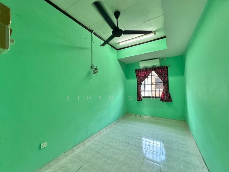 2-storey Terraced House for Sale in Mutiara Rini (Skudai) - Ethan Gan - PropertyGuru.com.my