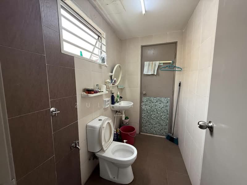 Rumah Teres 2-Tingkat untuk Dijual di Taman Saujana KLIA (Sepang) - Zul Hasif - PropertyGuru.com.my