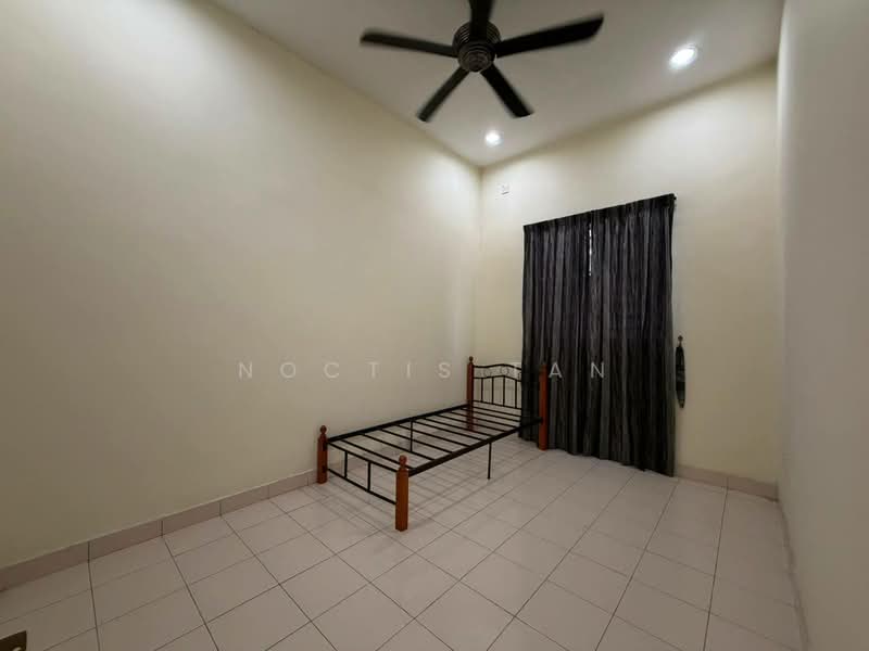 Rumah Teres 1-Tingkat untuk Disewa di Mutiara Rini (Skudai) - Noctis Tan - Bedroom - PropertyGuru.com.my