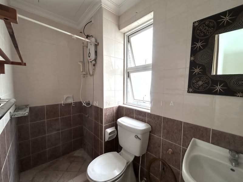 Condominium for Sale at Desa Impiana - Leanne Chia - Bathroom - PropertyGuru.com.my