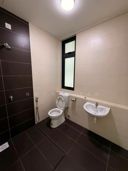 Service Residence for Rent at 8Scape Residence @ Sutera - Noctis Tan - Bathroom - PropertyGuru.com.my