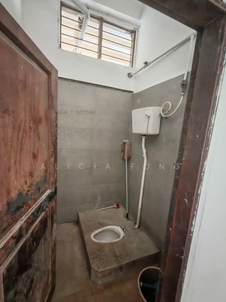 Terrace Factory for Rent in Bandar Selesa Jaya (Skudai) - Alicia Fong - Bathroom - PropertyGuru.com.my