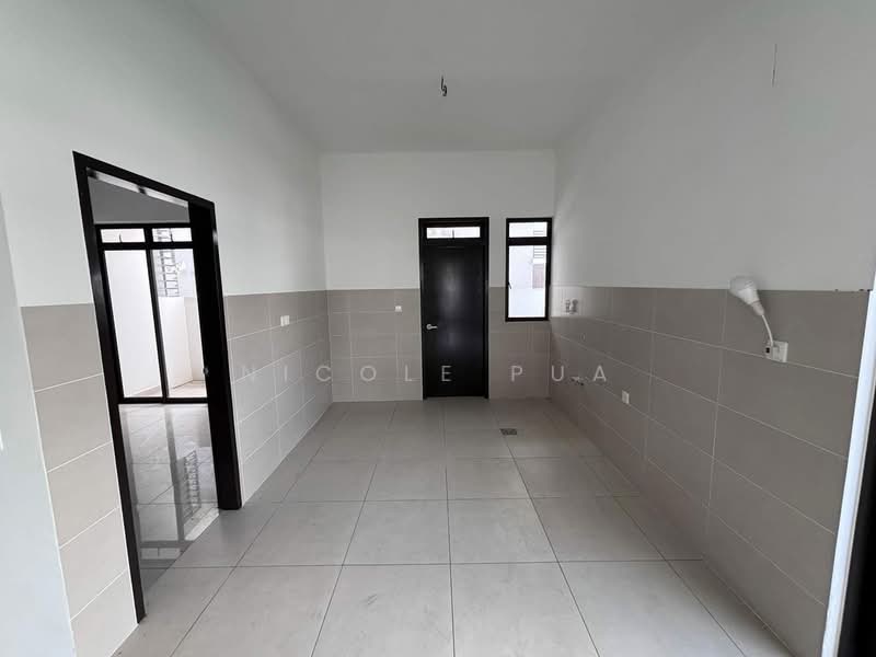 2-storey Terraced House for Sale in Gerbang Nusajaya (Iskandar Puteri (Nusajaya)) - Nicole Pua - Kitchen - PropertyGuru.com.my