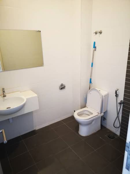 3-storey Terraced House for Sale in Cyberjaya (Selangor) - John Liew - Bathroom - PropertyGuru.com.my