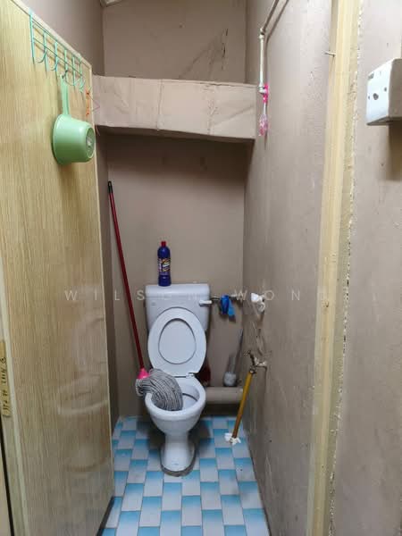 2.5-storey Terraced House for Rent in Taman Sri Sinar (Segambut) - Wilson Wong - Bathroom - PropertyGuru.com.my