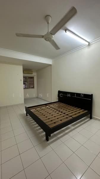 Rumah Teres 2-Tingkat untuk Disewa di Bukit Rahman Putra (Sungai Buloh) - Elaine Chin - Bedroom - PropertyGuru.com.my