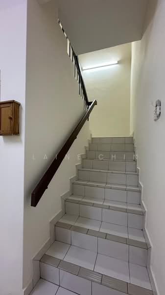 Rumah Teres 2-Tingkat untuk Disewa di Bukit Rahman Putra (Sungai Buloh) - Elaine Chin - Corridor - PropertyGuru.com.my