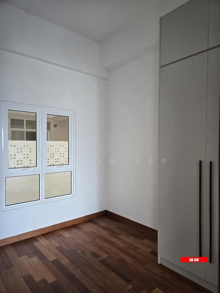 Kondominium untuk Dijual di Codrington Residence - Jiasin Yap - Bedroom - PropertyGuru.com.my