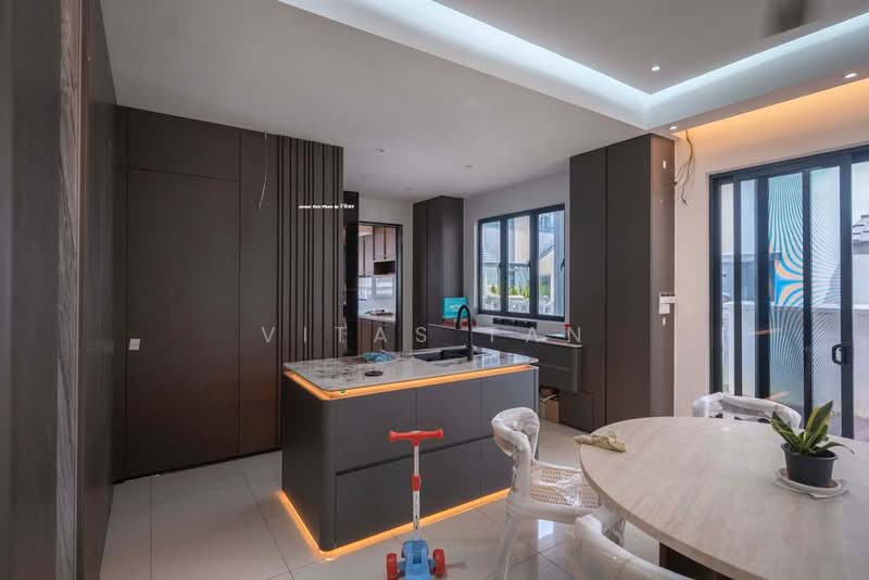 Semi-Detached House for Sale in Setia Alam (Selangor) - Vitas Tan - Kitchen - PropertyGuru.com.my