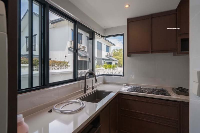 Semi-Detached House for Sale in Setia Alam (Selangor) - Vitas Tan - Kitchen - PropertyGuru.com.my