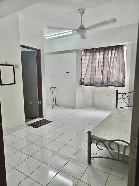 Pangsapuri untuk Dijual di Tasik Heights Apartment - Mohd Ridzuan - Bedroom - PropertyGuru.com.my