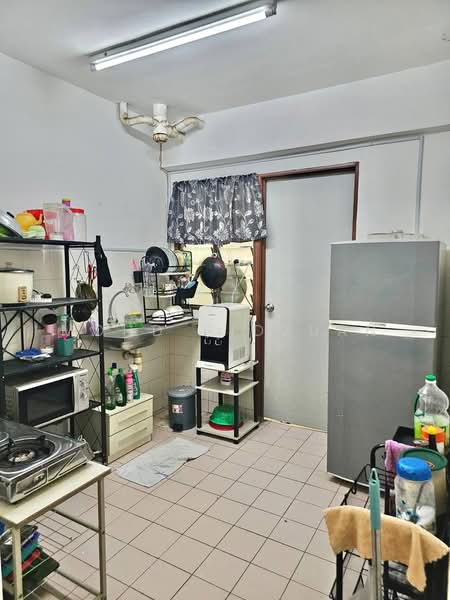 Pangsapuri untuk Dijual di Tasik Heights Apartment - Mohd Ridzuan - Kitchen - PropertyGuru.com.my