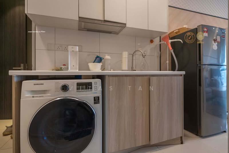 Kediaman Servis untuk Disewa di Residential Suites @ HighPark - Vitas Tan - Kitchen - PropertyGuru.com.my