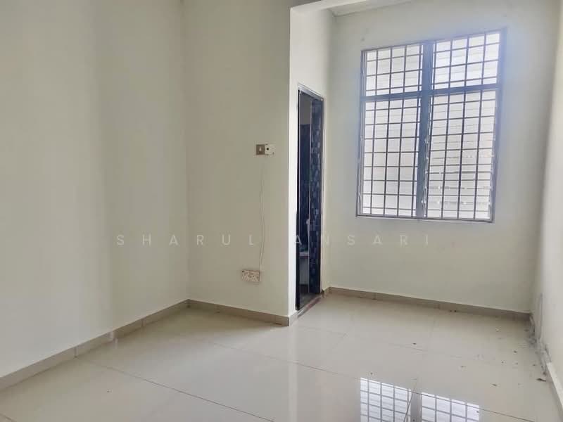Rumah Teres 2-Tingkat untuk Dijual di Bandar Baru Senawang (Senawang) - Sharul Ansari - 2ND BEDROOM - PropertyGuru.com.my
