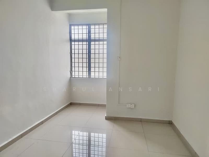 Rumah Teres 2-Tingkat untuk Dijual di Bandar Baru Senawang (Senawang) - Sharul Ansari - 4th bedroom - PropertyGuru.com.my