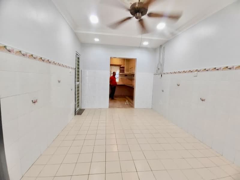 Rumah Teres 2-Tingkat untuk Dijual di Bandar Baru Senawang (Senawang) - Sharul Ansari - Kitchen - PropertyGuru.com.my