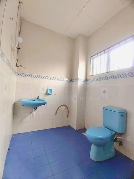 Rumah Teres 2-Tingkat untuk Dijual di Bandar Baru Senawang (Senawang) - Sharul Ansari - Bathroom - PropertyGuru.com.my