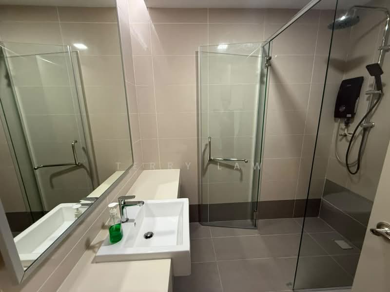 Service Residence for Rent at KL Gateway Residences - Terry Law - Bathroom - PropertyGuru.com.my