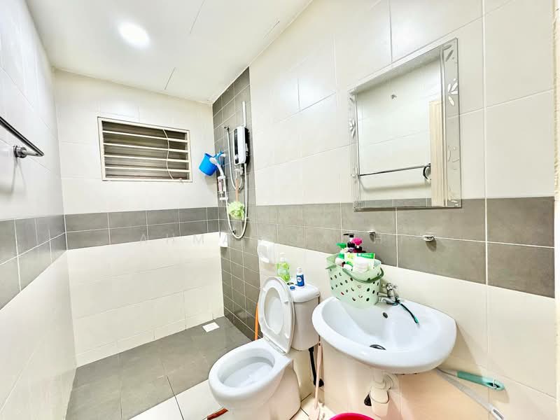 Pangsapuri untuk Dijual di Putra Suria Residence - Ahmad Farhi - PropertyGuru.com.my