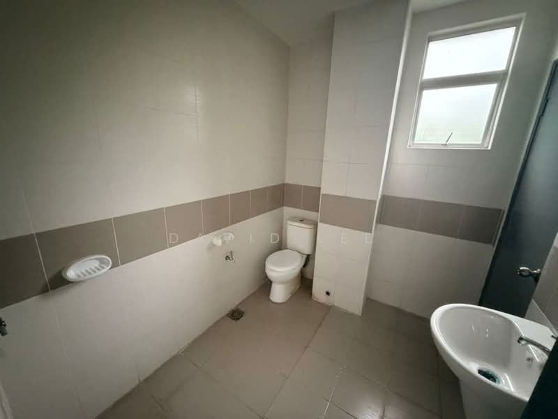 2-storey Terraced House for Sale in Kota Emerald (Rawang) - David Lee - Bathroom - PropertyGuru.com.my