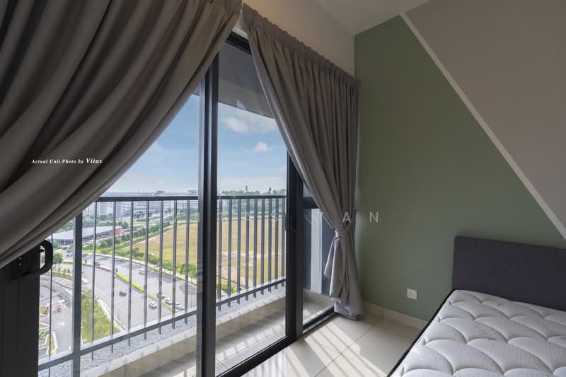 Kediaman Servis untuk Disewa di Setia City Residences - Vitas Tan - Balcony - PropertyGuru.com.my