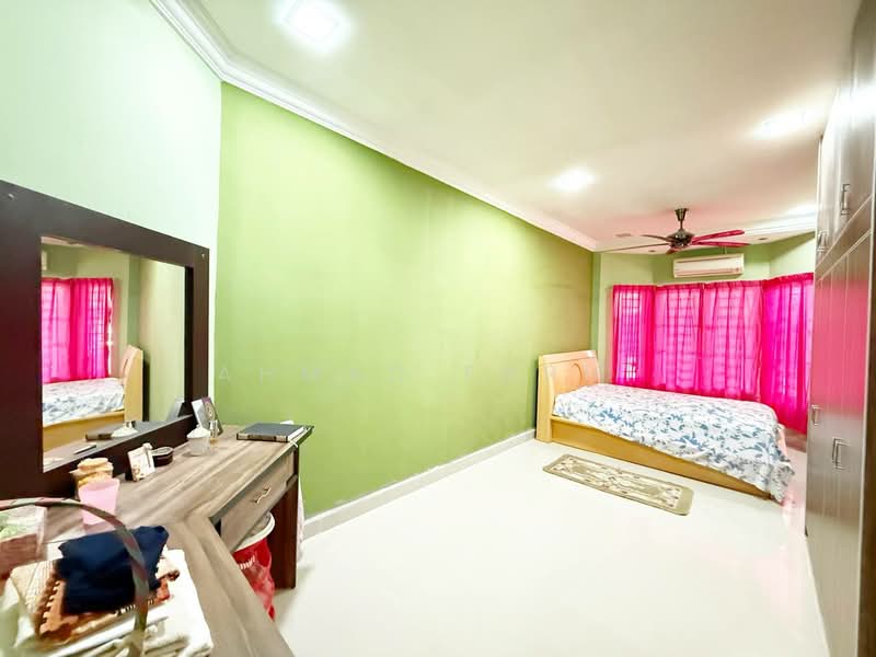 Rumah Teres 1-Tingkat untuk Dijual di Batang Kali (Selangor) - Ahmad Farhi - PropertyGuru.com.my