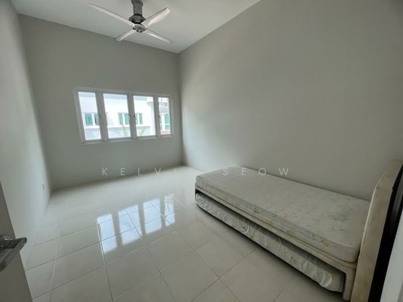 Rumah Berkembar untuk Dijual di Bukit Jambul Indah (Bukit Jambul) - Kelvin Seow - Bedroom - PropertyGuru.com.my