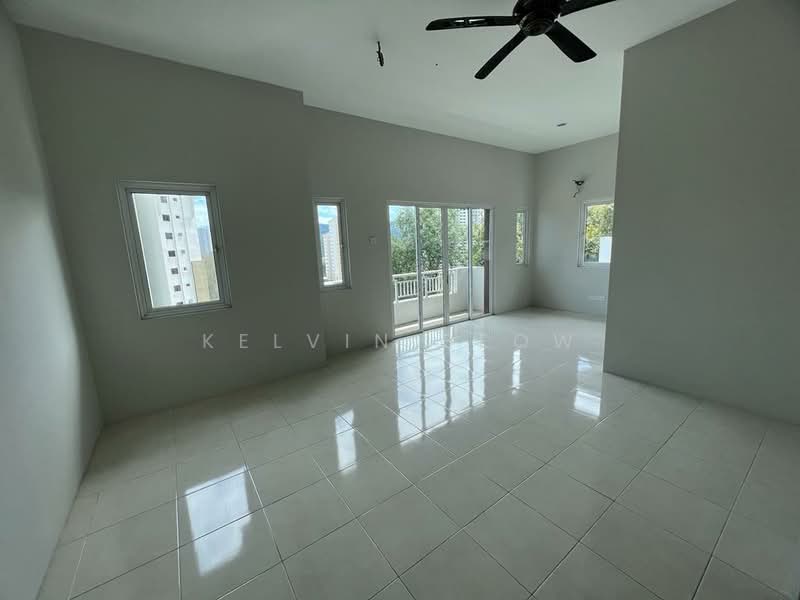 Rumah Berkembar untuk Dijual di Bukit Jambul Indah (Bukit Jambul) - Kelvin Seow - Living Room - PropertyGuru.com.my