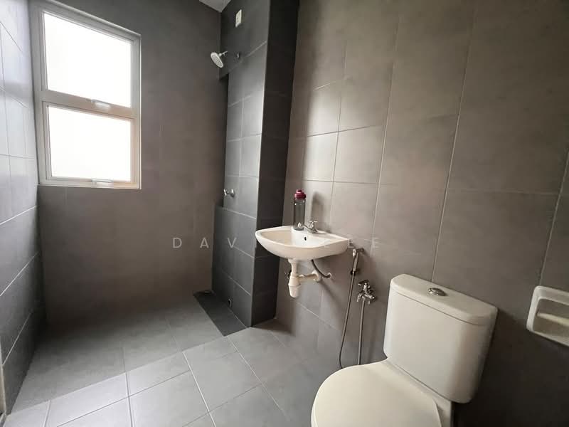 2-storey Terraced House for Sale in Bandar Gamuda Gardens (Rawang) - David Lee - Bathroom - PropertyGuru.com.my