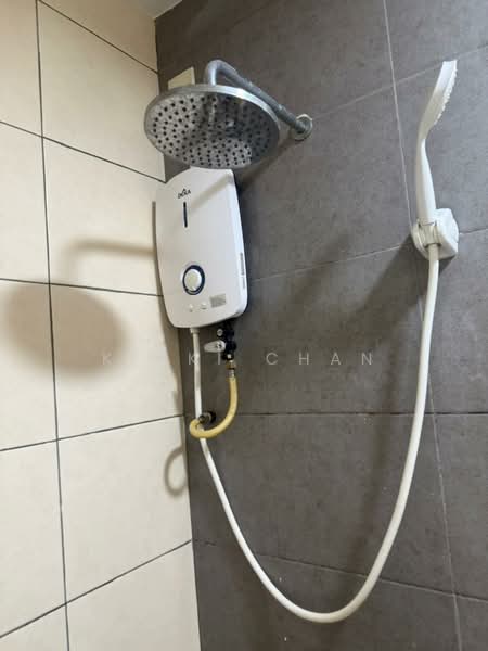Kondominium untuk Disewa di The Holmes 1 - KINKI CHAN - Bathroom - PropertyGuru.com.my
