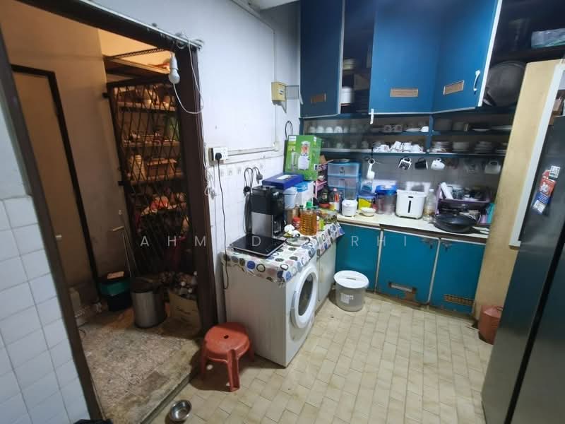 Semi-Detached House for Sale in Taman Maluri (Cheras) - Ahmad Farhi - Kitchen - PropertyGuru.com.my