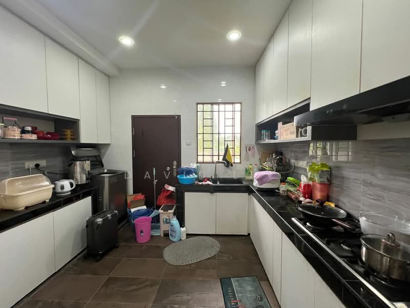2.5-storey Terraced House for Sale in Kota Emerald (Rawang) - David Lee - Kitchen - PropertyGuru.com.my