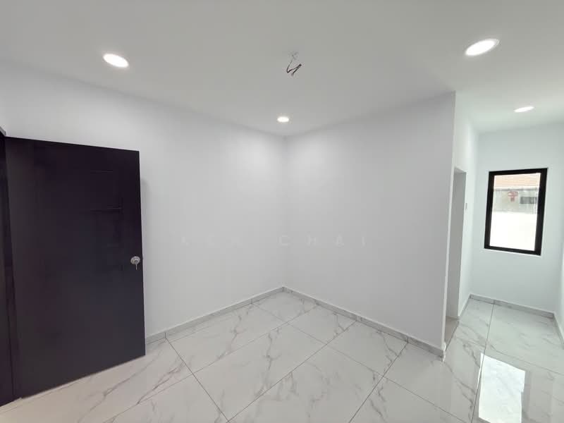 1-storey Terraced House for Sale in Taman Puteri Wangsa (Ulu Tiram) - Ken Chai - PropertyGuru.com.my