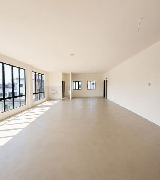 Shop / Office for Rent in Beranang (Selangor) - Firdaus N - Interior - PropertyGuru.com.my