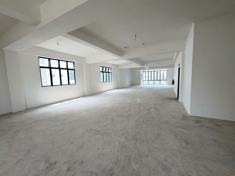 Shop / Office for Sale in Bandar Baru Permas Jaya (Permas Jaya) - VL Lee - PropertyGuru.com.my