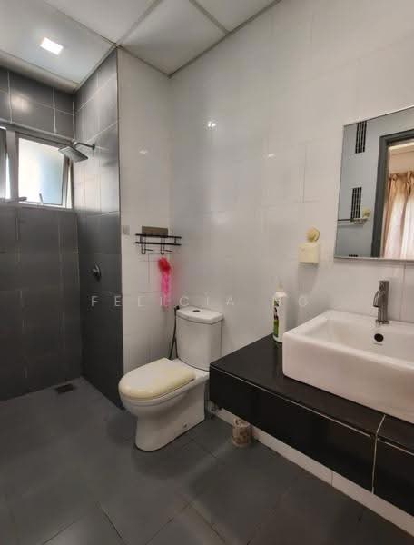 Condominium for Rent at The Wharf Residence - Felicia Ng - Bathroom - PropertyGuru.com.my